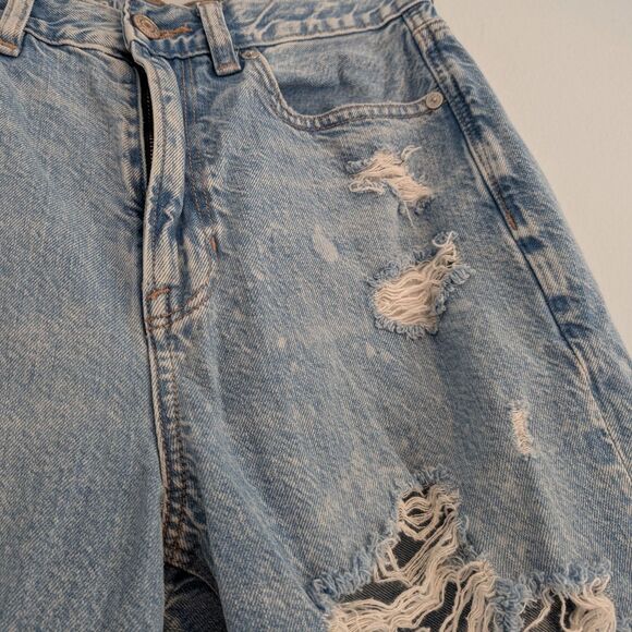 American Eagle Mom Jeans High Rise Distressed Thrashed Denim Bleach Dye Size 6 - Picture 8 of 13